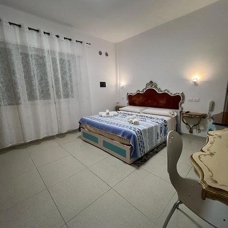Bike Hotel Oasi Финале Лигуре Екстериор снимка