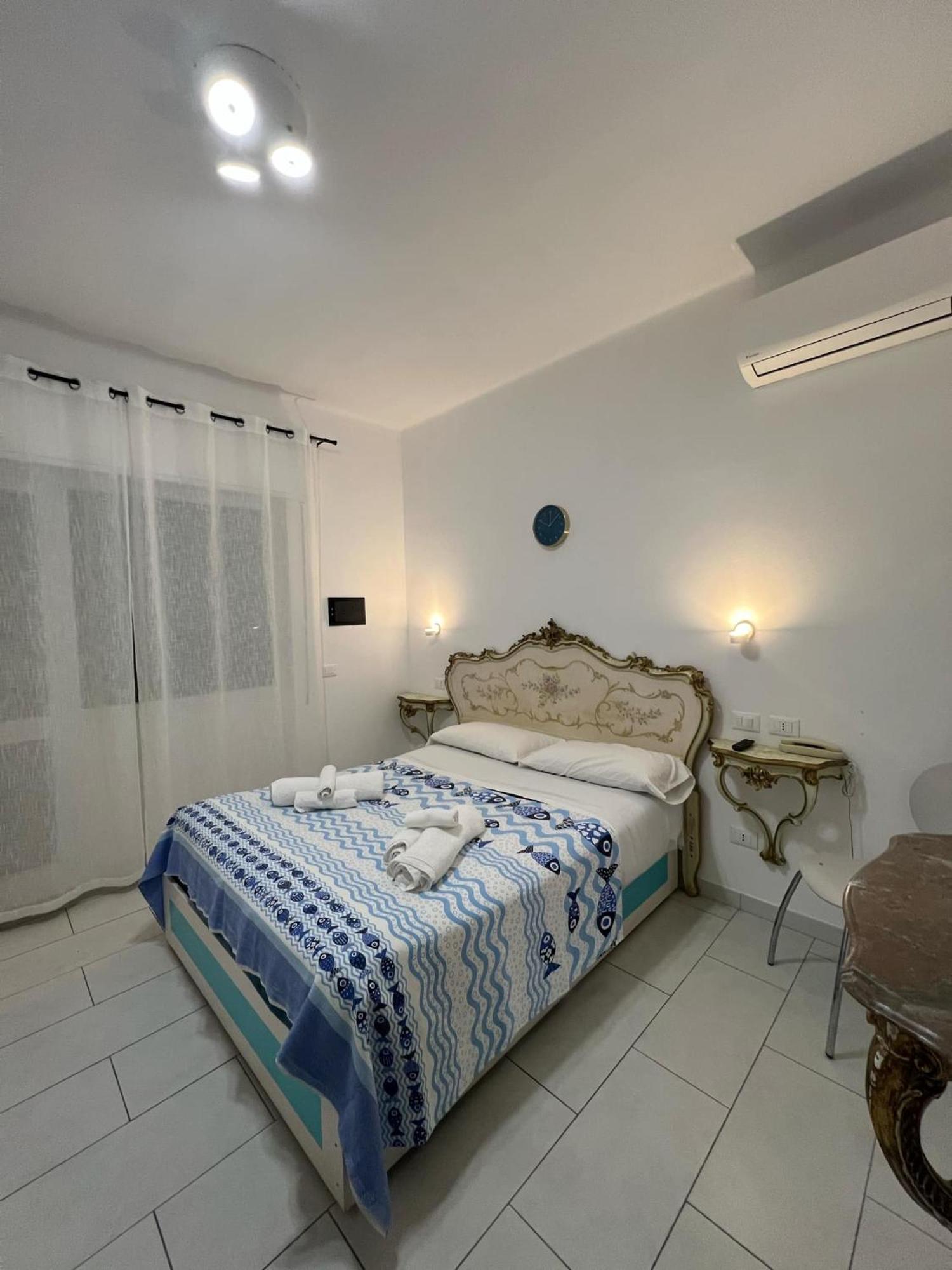 Bike Hotel Oasi Финале Лигуре Екстериор снимка